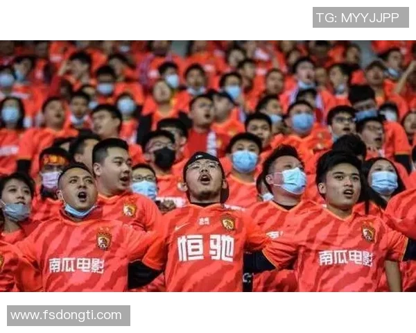 亚洲杯决赛再现经典对决 球迷热议胜负背后的战术博弈与球员表现