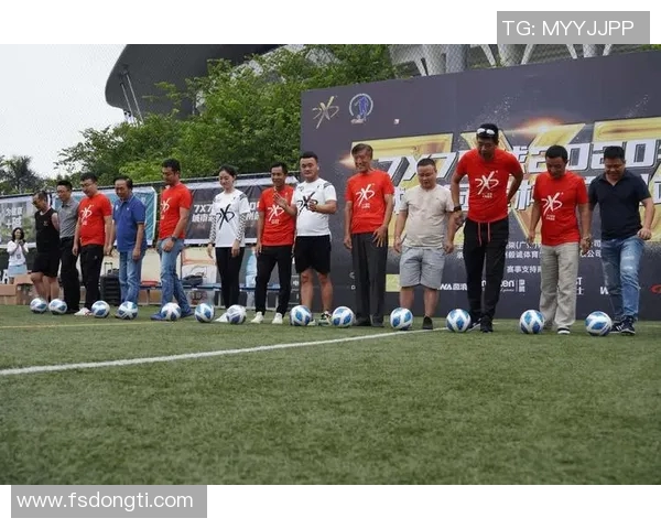 世界足球明星赛武汉盛大开启球迷狂欢共庆足球盛宴